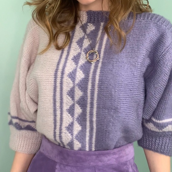 Hand-knit VINTAGE Purple Sweater 💜 - Picture 5 of 5